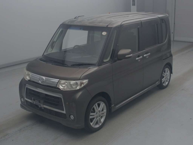 DAIHATSU TANTO — фото