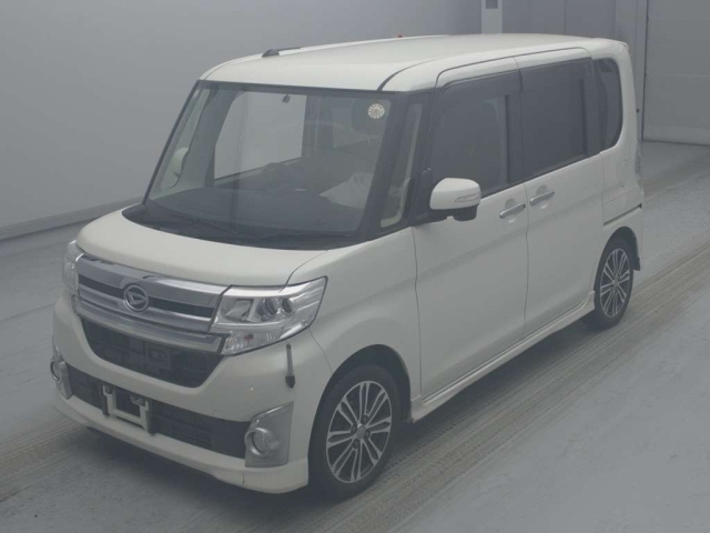 DAIHATSU TANTO — фото
