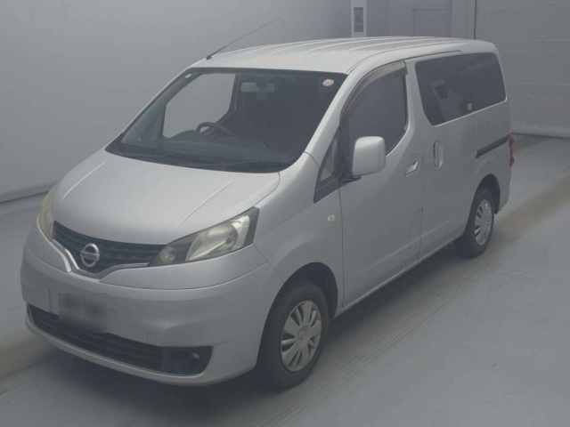 NISSAN NV200 — фото