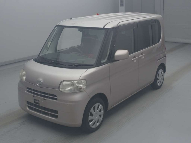 DAIHATSU TANTO — фото