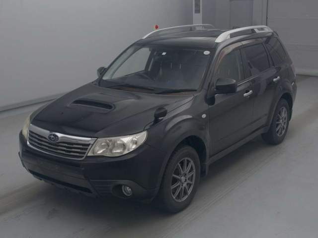 SUBARU FORESTER — фото