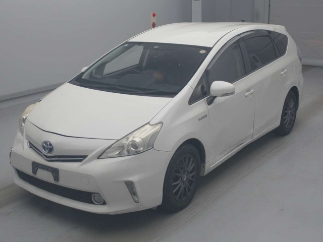 TOYOTA PRIUS — фото
