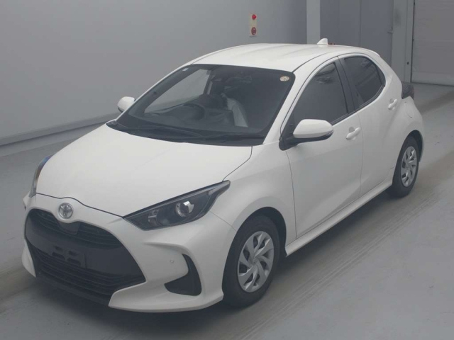 TOYOTA YARIS — фото