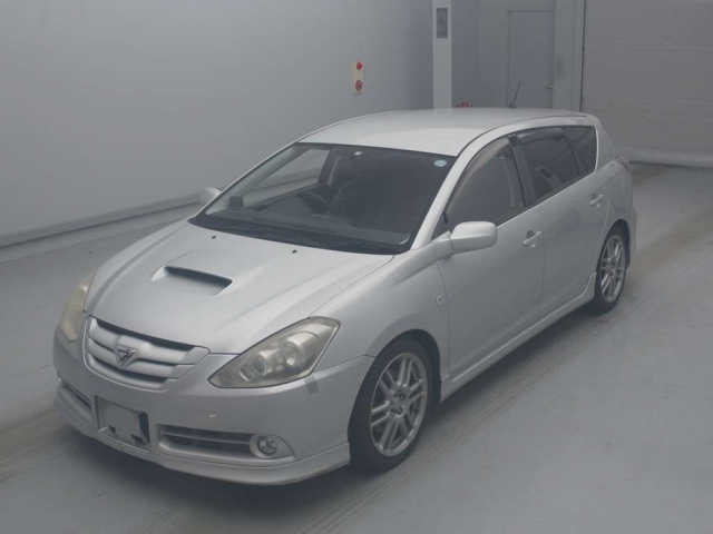 TOYOTA CALDINA — фото