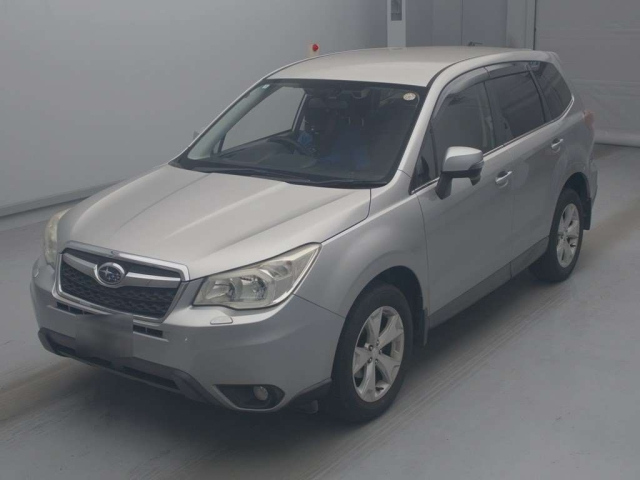 SUBARU FORESTER — фото