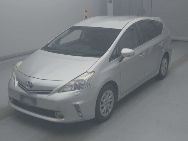 TOYOTA PRIUS — фото