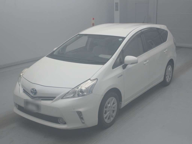 TOYOTA PRIUS — фото