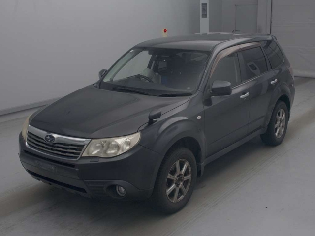 SUBARU FORESTER — фото