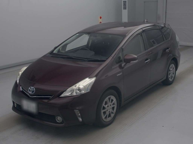 TOYOTA PRIUS — фото