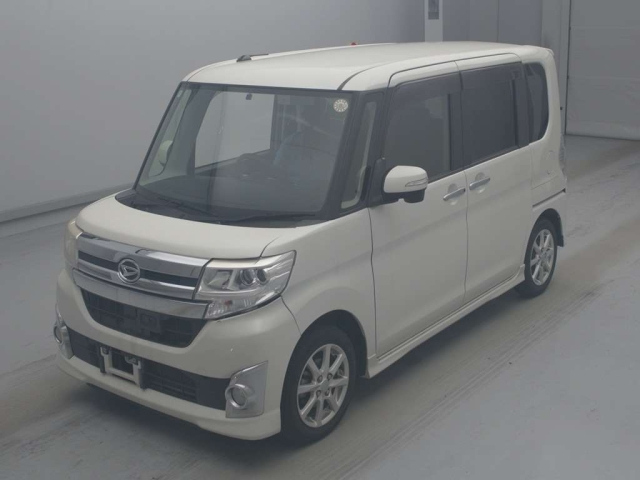 DAIHATSU TANTO — фото