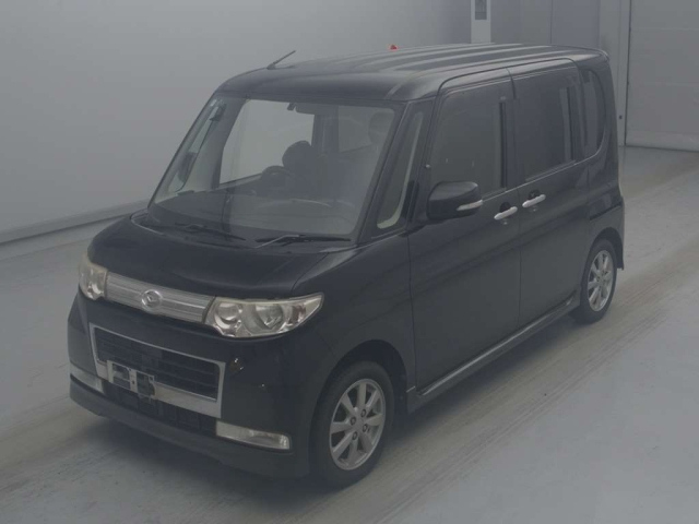 DAIHATSU TANTO — фото