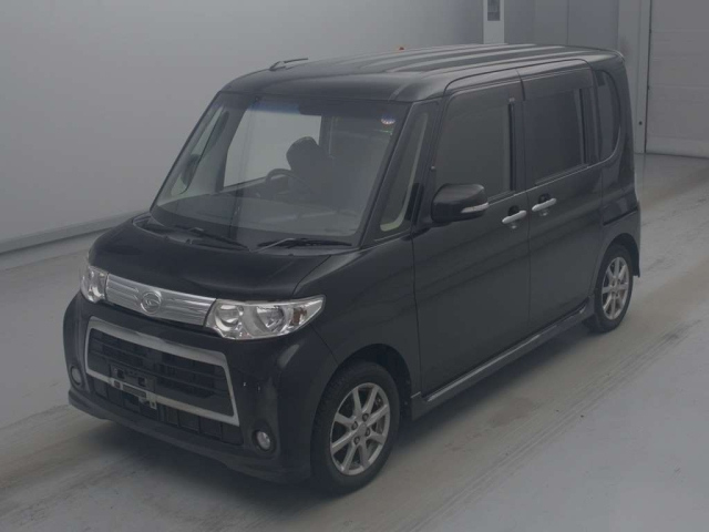 DAIHATSU TANTO — фото