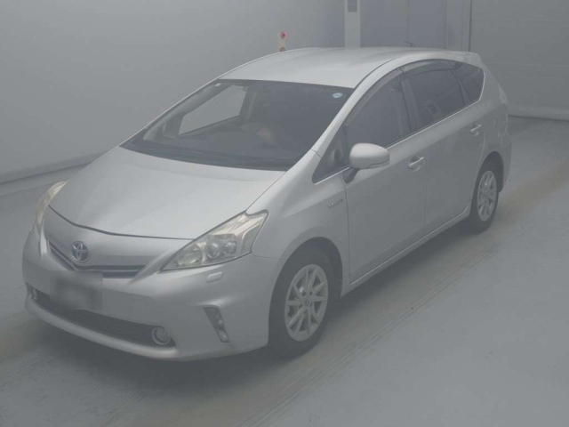 TOYOTA PRIUS — фото