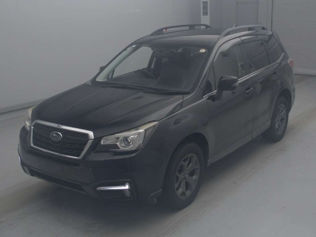 SUBARU FORESTER — фото