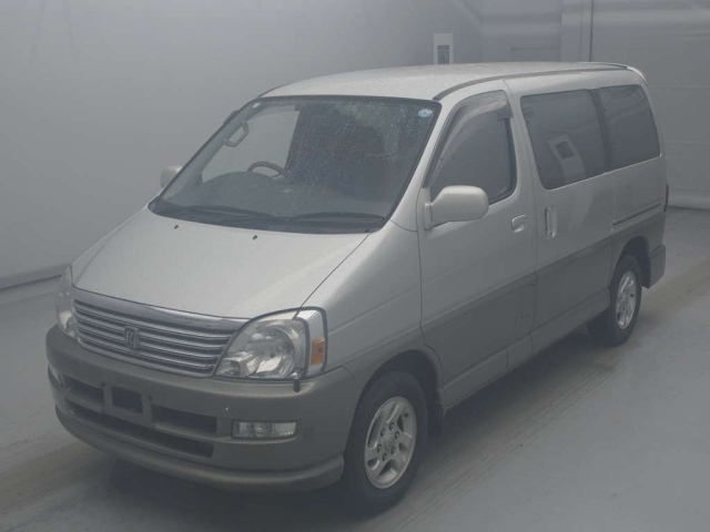 TOYOTA HIACE REGIUS