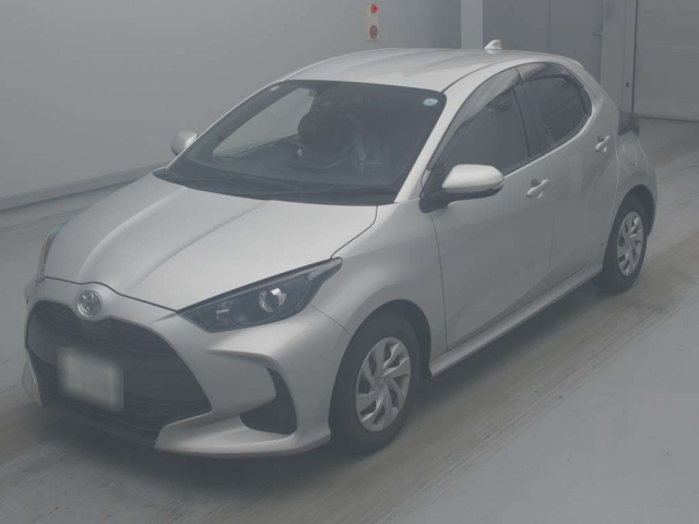 TOYOTA YARIS — фото