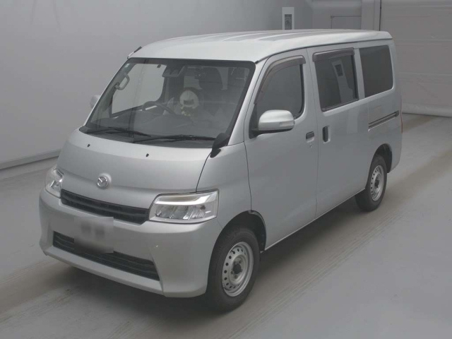 MAZDA BONGO — фото