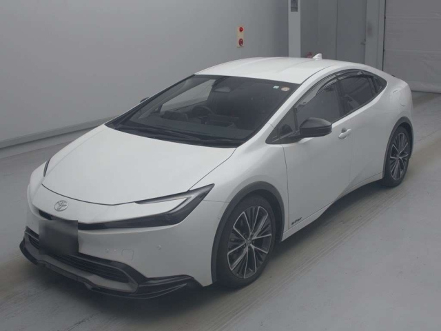TOYOTA PRIUS — фото