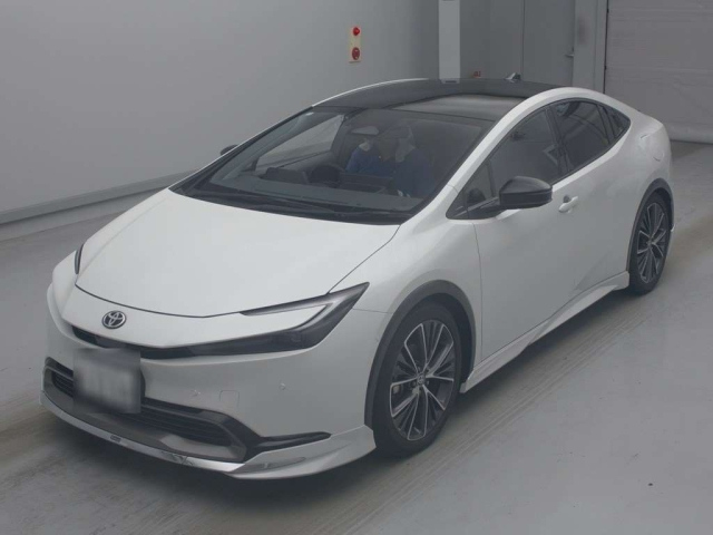 TOYOTA PRIUS — фото
