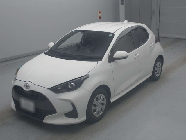 TOYOTA YARIS — фото