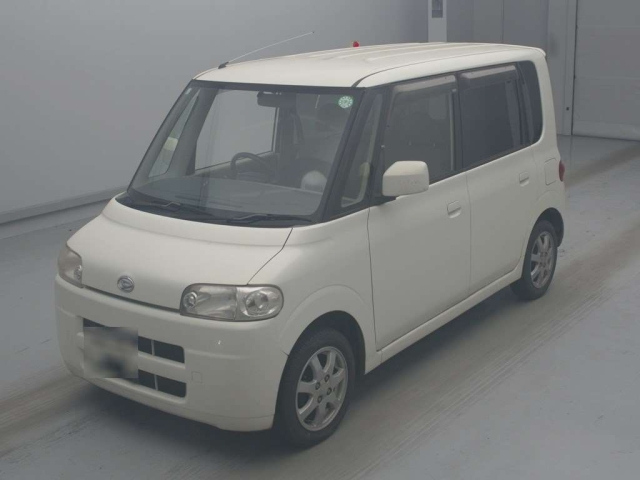 DAIHATSU TANTO — фото