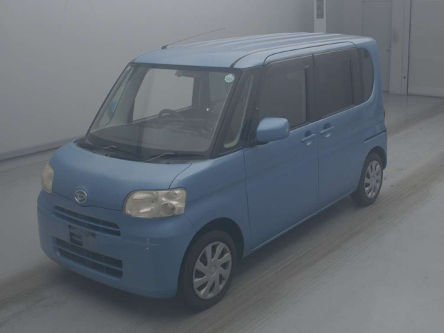 DAIHATSU TANTO — фото
