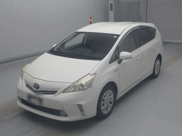TOYOTA PRIUS — фото