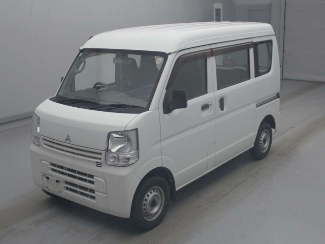 MITSUBISHI MINICAB — фото