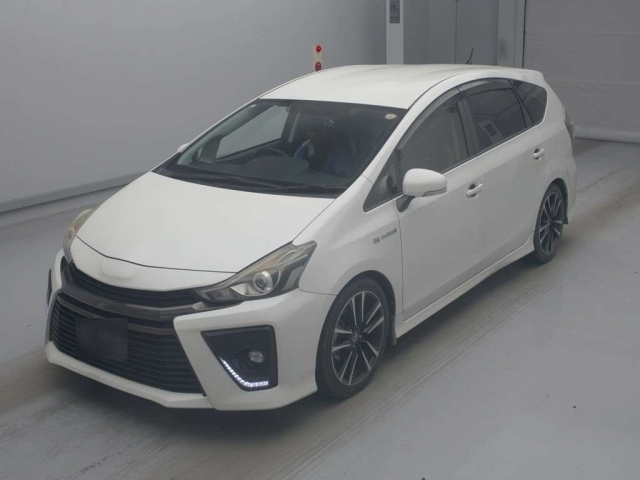 TOYOTA PRIUS — фото