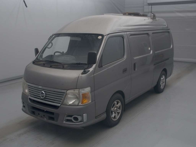 NISSAN CARAVAN — фото