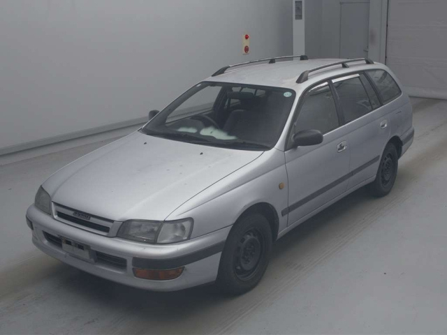 TOYOTA CALDINA — фото