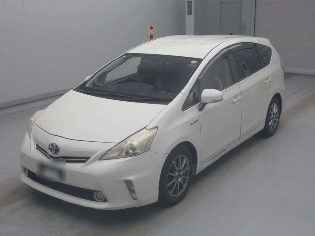TOYOTA PRIUS — фото