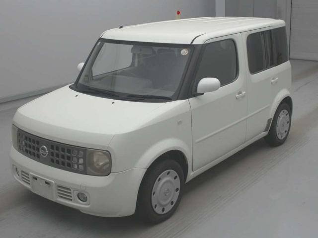 NISSAN CUBE — фото
