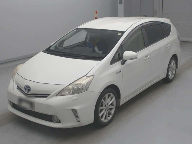 TOYOTA PRIUS — фото