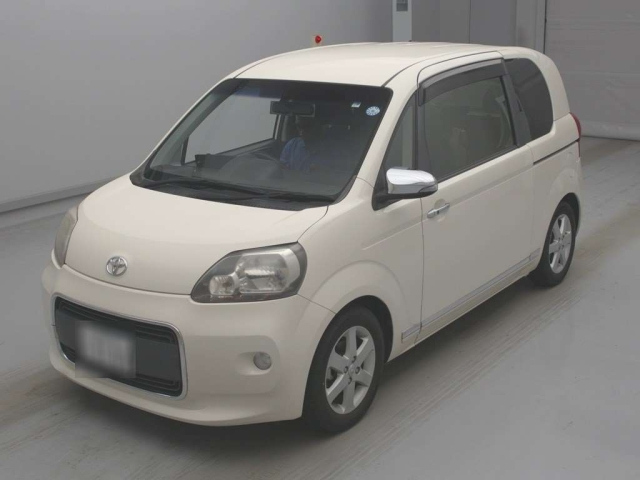 TOYOTA PORTE — фото