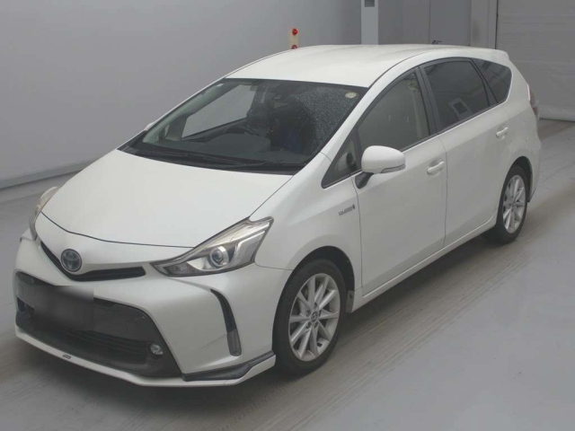 TOYOTA PRIUS — фото