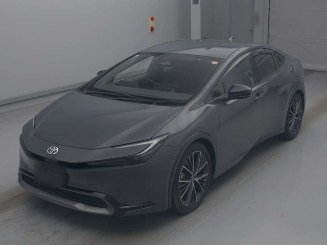TOYOTA PRIUS — фото