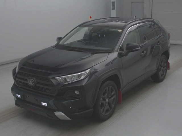 TOYOTA RAV4 — фото