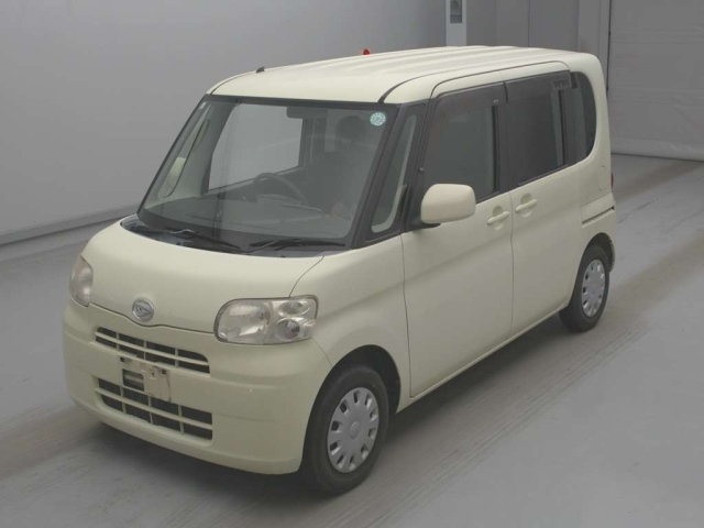 DAIHATSU TANTO — фото