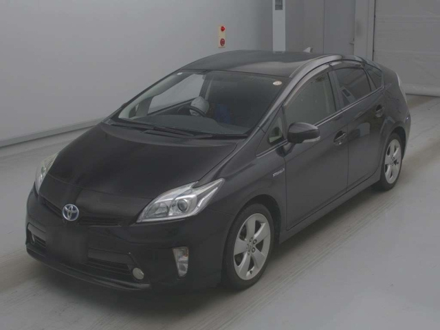 TOYOTA PRIUS — фото