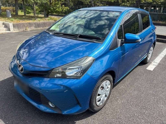 TOYOTA VITZ — фото