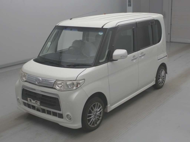DAIHATSU TANTO — фото