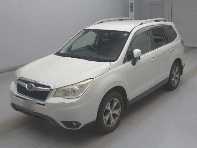 SUBARU FORESTER — фото