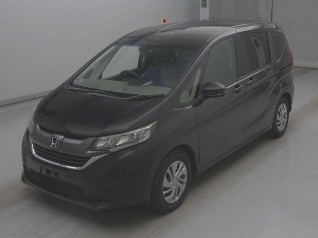 HONDA FREED — фото