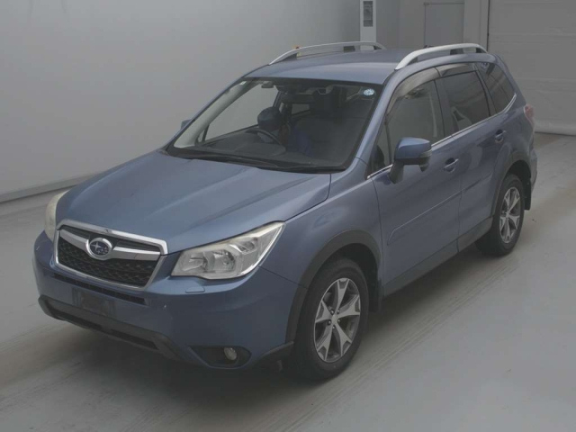 SUBARU FORESTER — фото