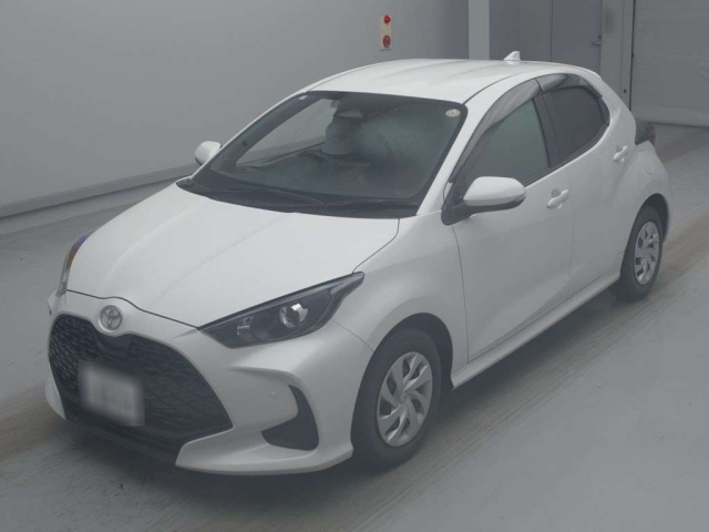 TOYOTA YARIS — фото