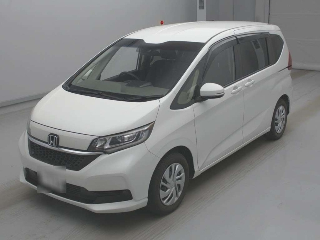 HONDA FREED — фото