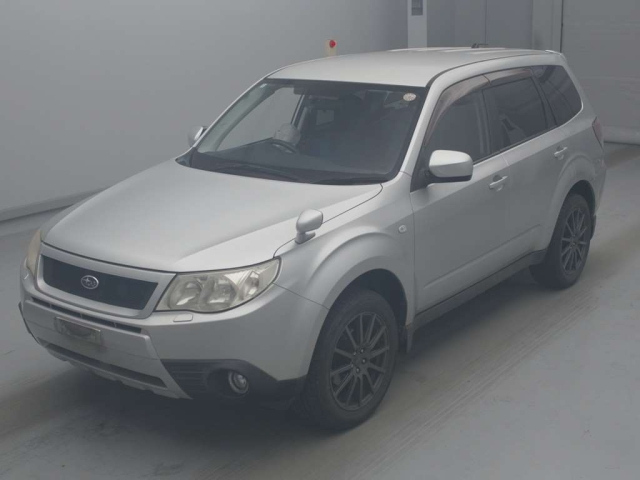 SUBARU FORESTER — фото