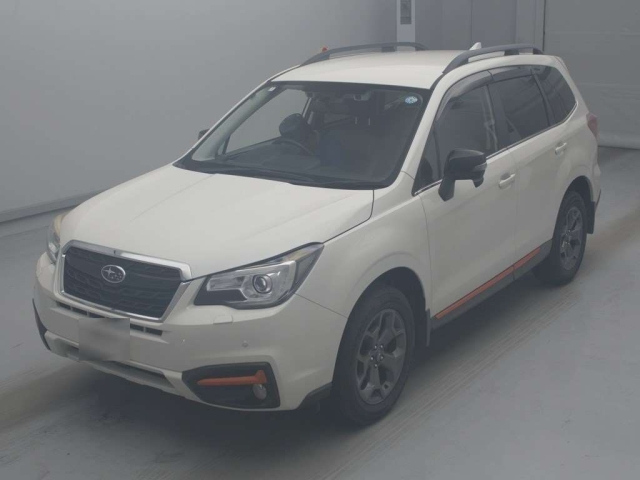 SUBARU FORESTER — фото