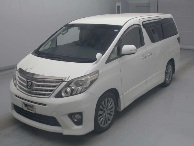 TOYOTA ALPHARD — фото